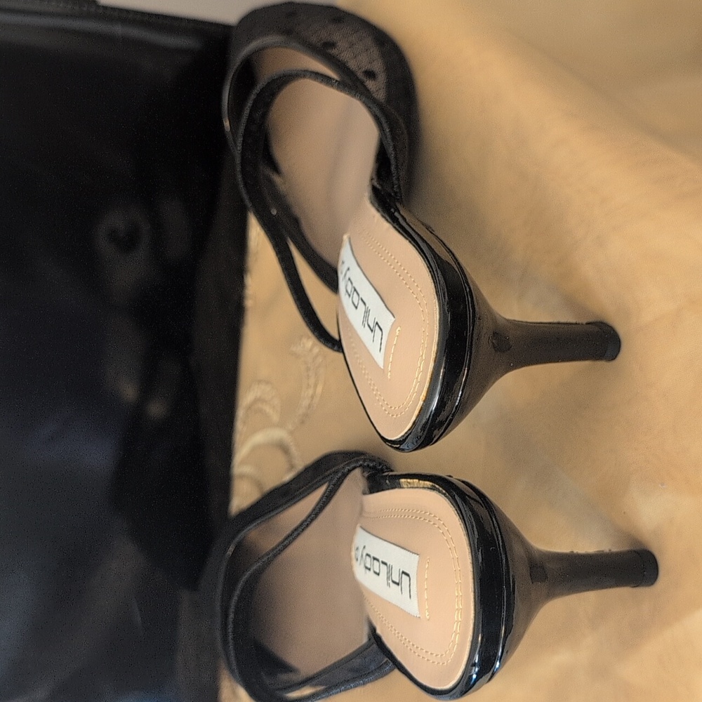 Shoes - Picture 3 of 3